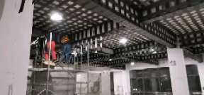 佳木斯一商场梁，楼板碳纤维加固施工